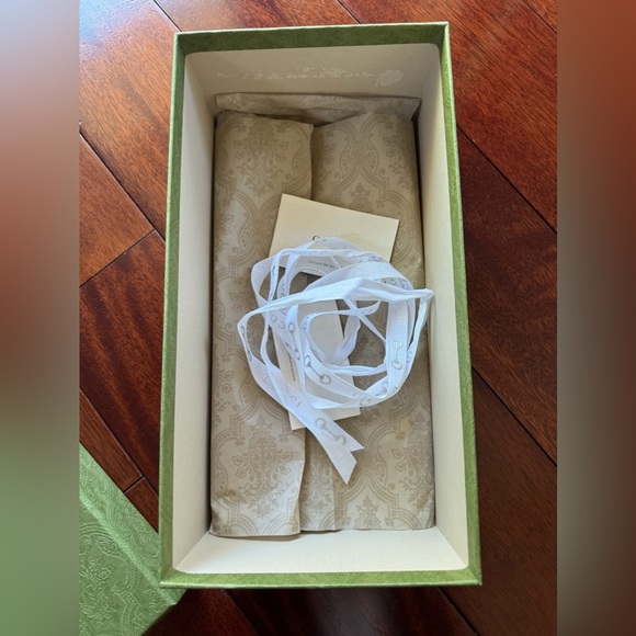 Empty Gucci Box - Picture 3 of 9